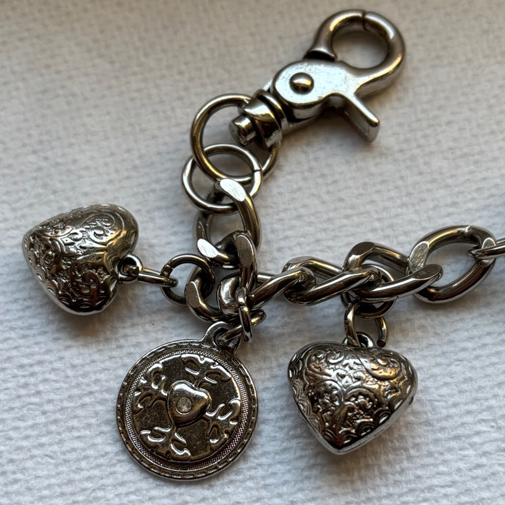 🟥Vintage Kathy Van Zeeland Keychain With Dangling Puffed Hearts, Silvertone